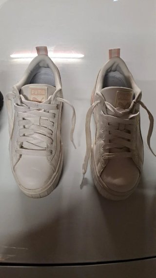 Zapatillas PUMA Blancas y negras