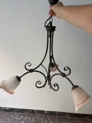 Lámpara vintage de techo con tres tulipas