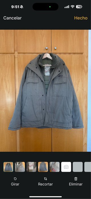 Chaqueta Gris con Cuello Interior