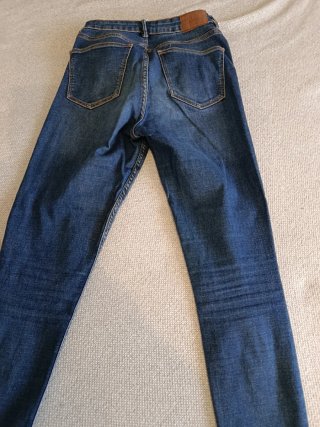 3 Pantalones Vaqueros. No se venden por separado