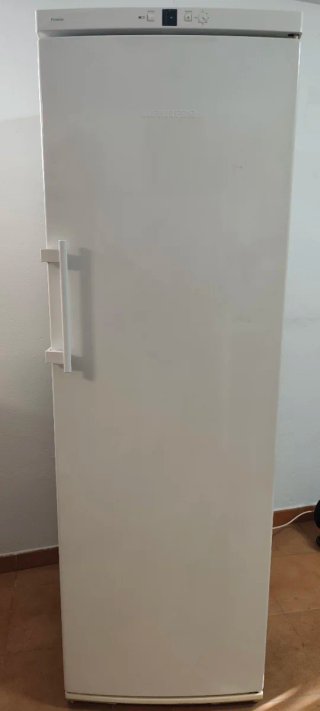 Nevera Vertical Liebherr Premium