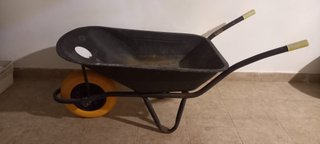 Carretilla de metal