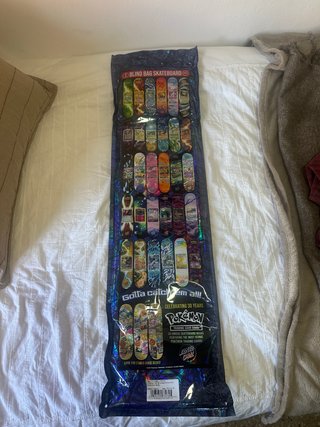 Tabla Skate Santa Cruz x Pokémon 30 Aniv.