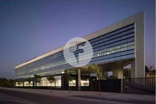 Oficina en alquiler en Las Tablas en Madrid
