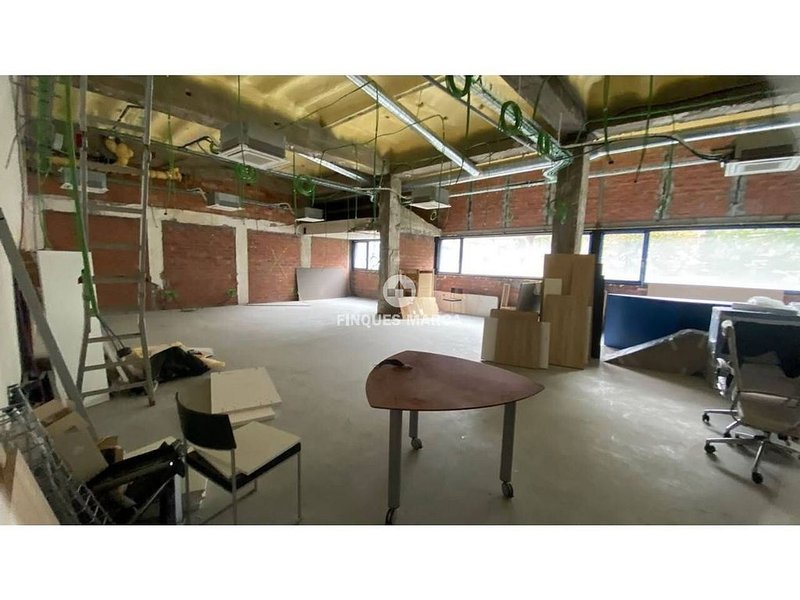 Commercial premises for rent in Encamp · 8 of 16