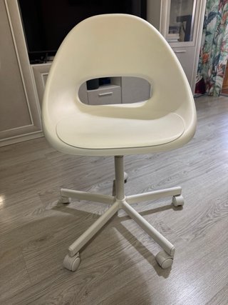 Silla de escritorio blanca