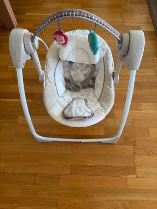 Mecedora Automática para Bebé Ingenuity