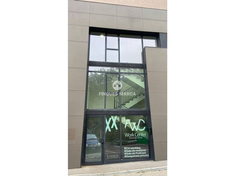 Commercial premises for rent in Encamp · 4 of 13