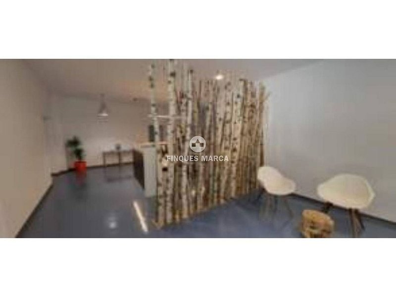 Commercial premises for rent in Encamp · 8 of 13