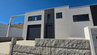 Nave industrial en alquiler en O Milladoiro en Ames