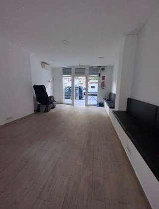 Local comercial en alquiler en La Creu del Grau en Valencia
