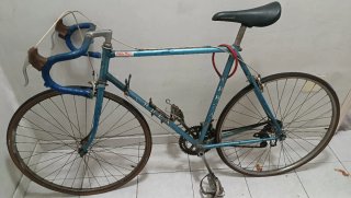 Bicicleta de carretera antigua Orbea
