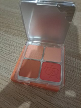 Paleta de sombras Huda Beauty Toasty Peach