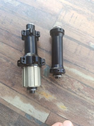 Bujes para Ruedas de Bicicleta de Carretera