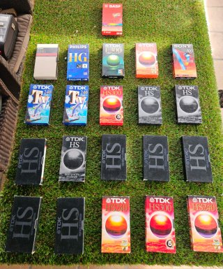 Lote de 21 cintas VHS regrabables