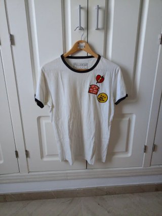 Camiseta Pull&Bear con parches