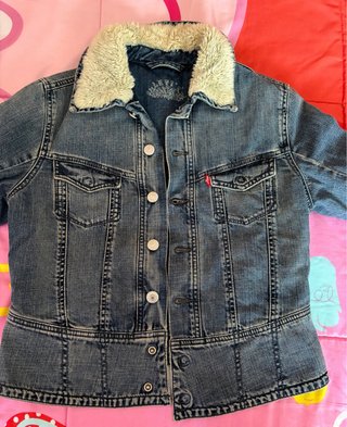 Chaqueta vaquera Levi's con cuello de borreguito