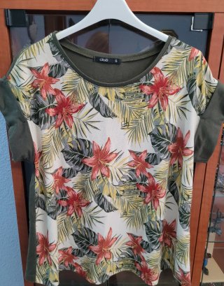 Traje pantalón Floral Talla S y pantalón M