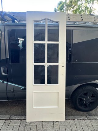 Puerta de Madera con Vidrio