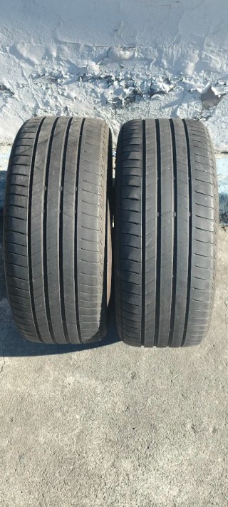 2 Neumáticos Bridgestone 235/45 R17
