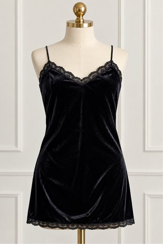 Vestido lencero Zara