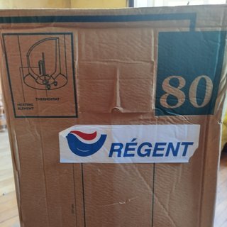 Termo Eléctrico Regent 80L. Nuevo, en caja.
