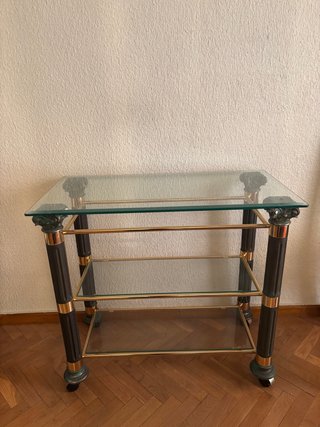 Mesa auxiliar metálica, cristal y con ruedas