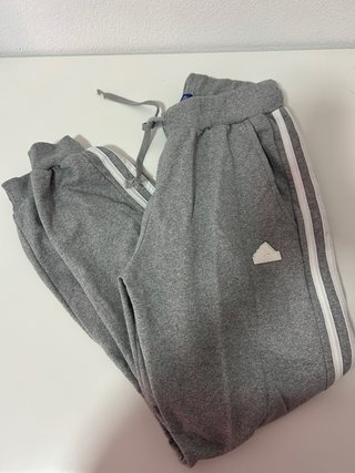 Pantalón de chándal Adidas gris
