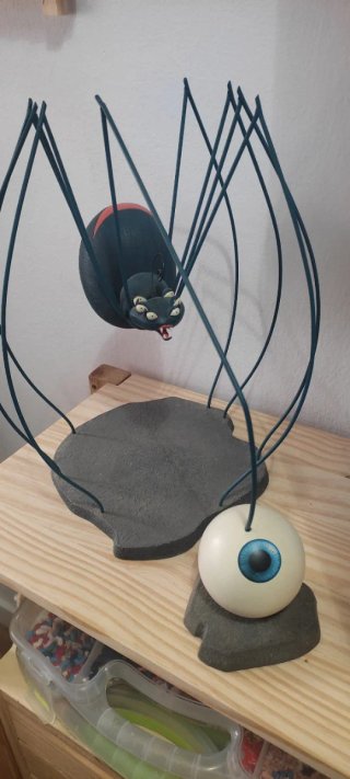 Figura Decorativa Araña y Ojo