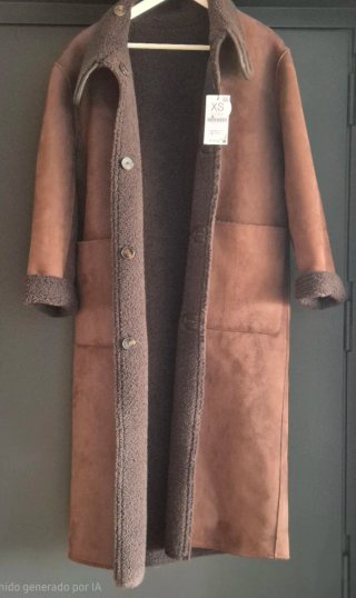 Precioso abrigo Doble Faz Reversible Stradivarius.