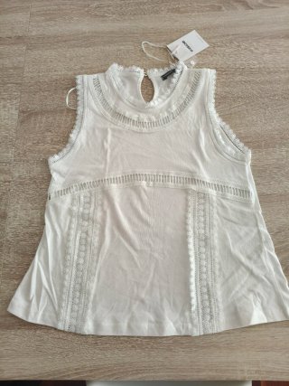 Camiseta Blanca con Encaje Talla M