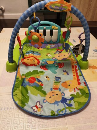 Gimnasio Pataditas Fisher-Price con Piano