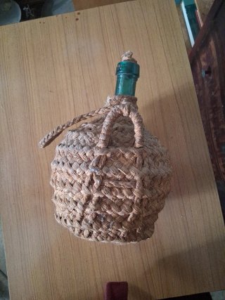 Botella de Cristal con Forro de Esparto