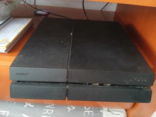 PS4 (PlayStation 4) con 6 juegos