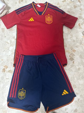Equipación España Adidas