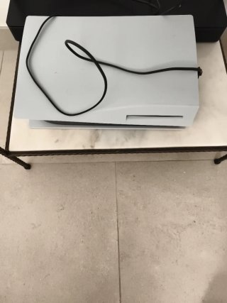 PlayStation 5 (PS5) con 2 juegos