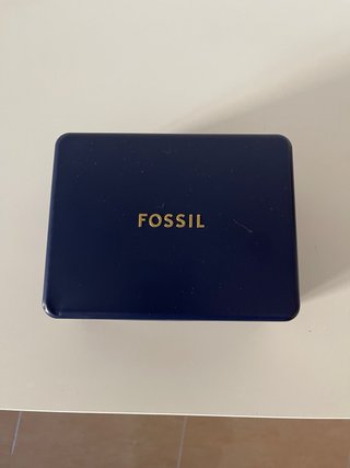 Reloj Fossil con correa de cuero