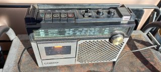 Radio Cassette Sanyo