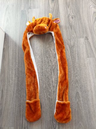 Gorro con Bufanda y Guantes Integrados