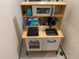 Cocinita de Juguete de Madera