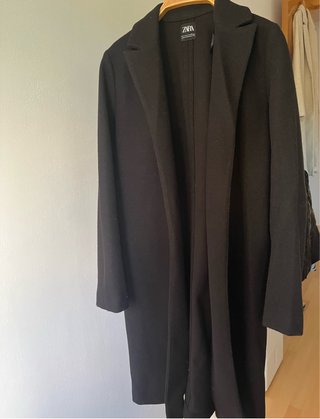 Abrigo Soft ZARA Negro