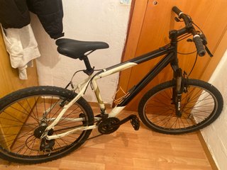 Bicicleta de Montaña Negra y Blanca Rockrider