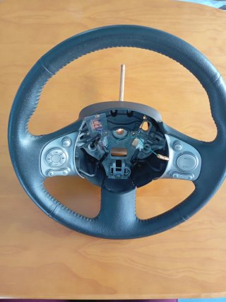 Volante Nissan Micra K13