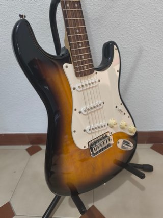 Fender Strat Squier AFFINITY Sunburst