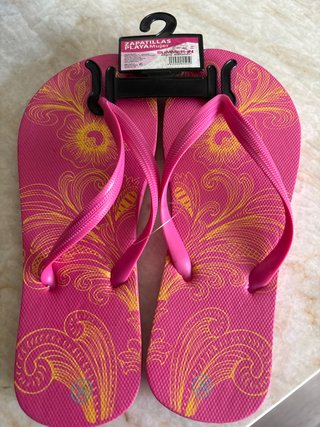 Zapatillas de Playa Rosa y Amarillo