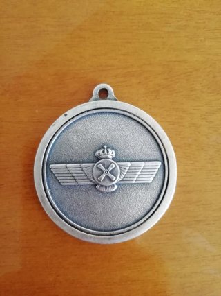 Medalla con emblema de aviación