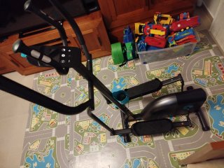 Bicicleta Elíptica y Maletín de Pesas
