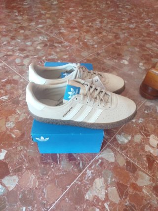 Zapatillas Adidas Montreal Beige Talla 44 2/3