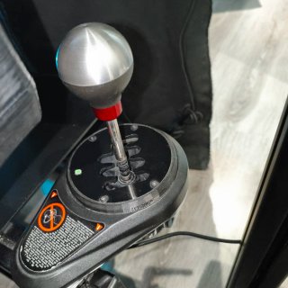 Palanca de Cambios Thrustmaster TH8 RS