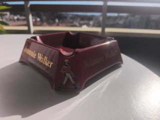 Cenicero Johnnie Walker Vintage